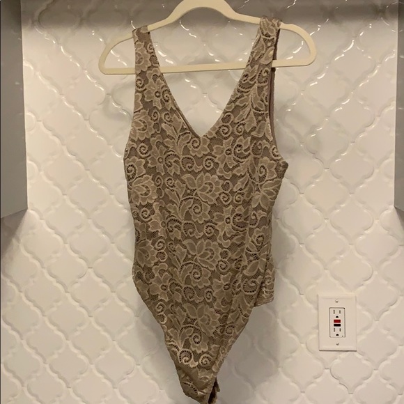 NWT Sexy Painted Threads Lace Bodysuit🌸 - Picture 2 of 7